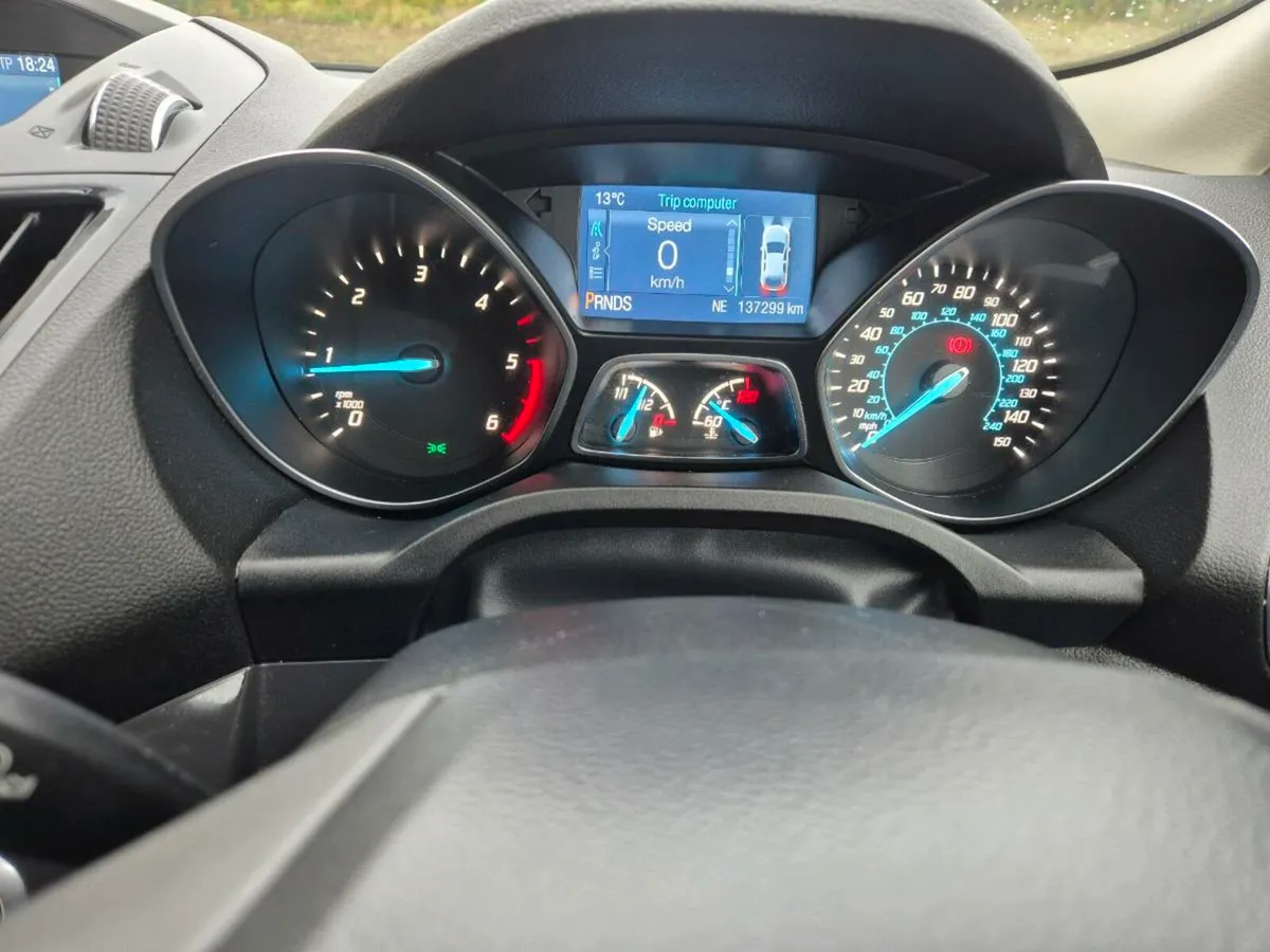 Ford Kuga - Image 4