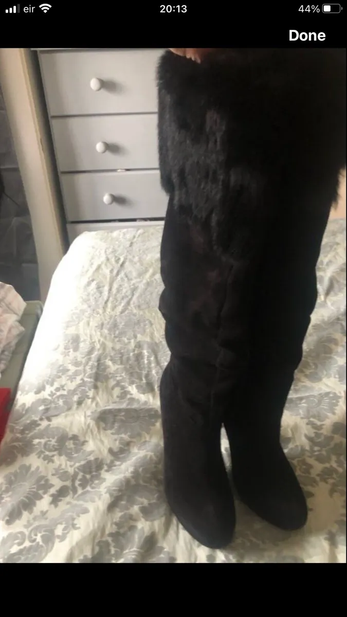 Ladies Dune knee boots size 5 €25 - Image 1