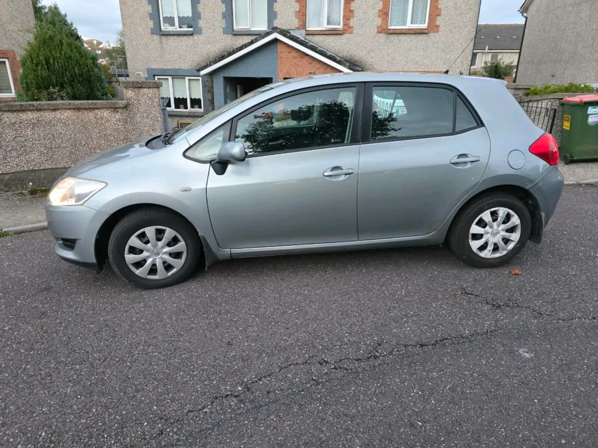 Toyota  Auris - Image 3