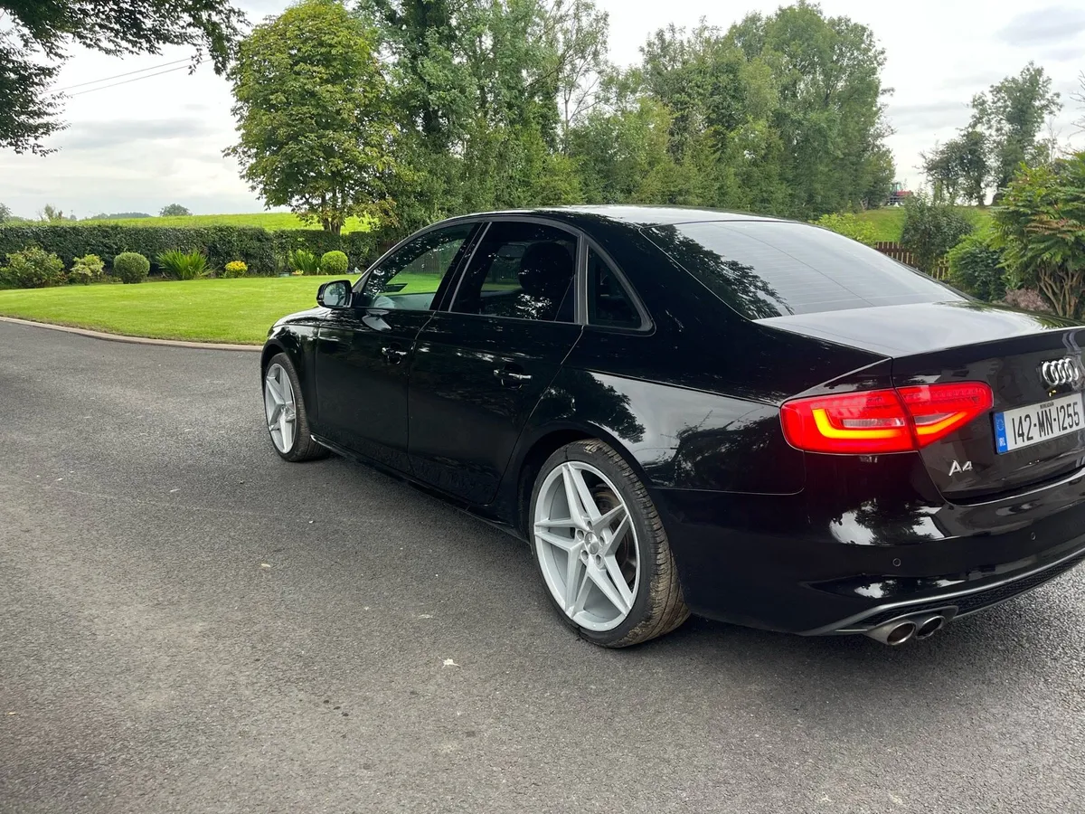 Audi a4 sline black edition - Image 4