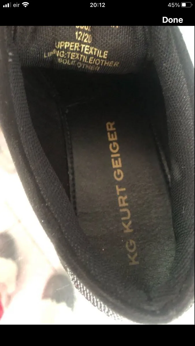 Mens KG trainers size 8 €25 - Image 2