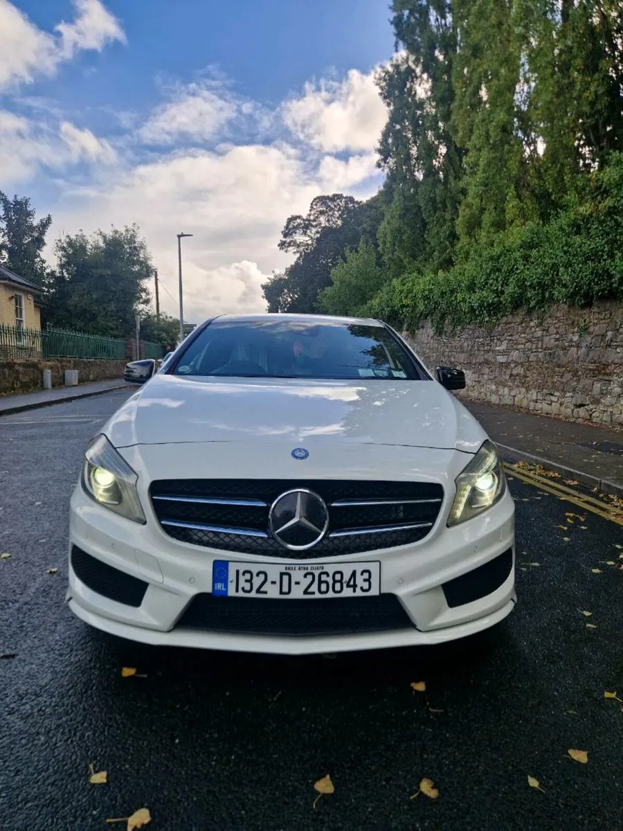 MERCEDES BENZ AMG SPORT NIGHT EDITION AUTOMATIC - Image 2
