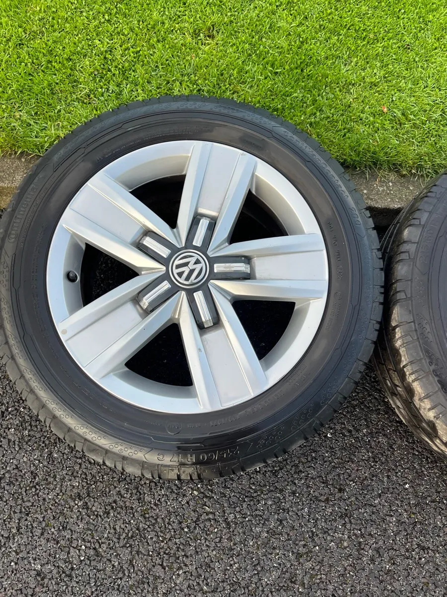 Vw transporter 17 inch genuine davenport alloys - Image 3