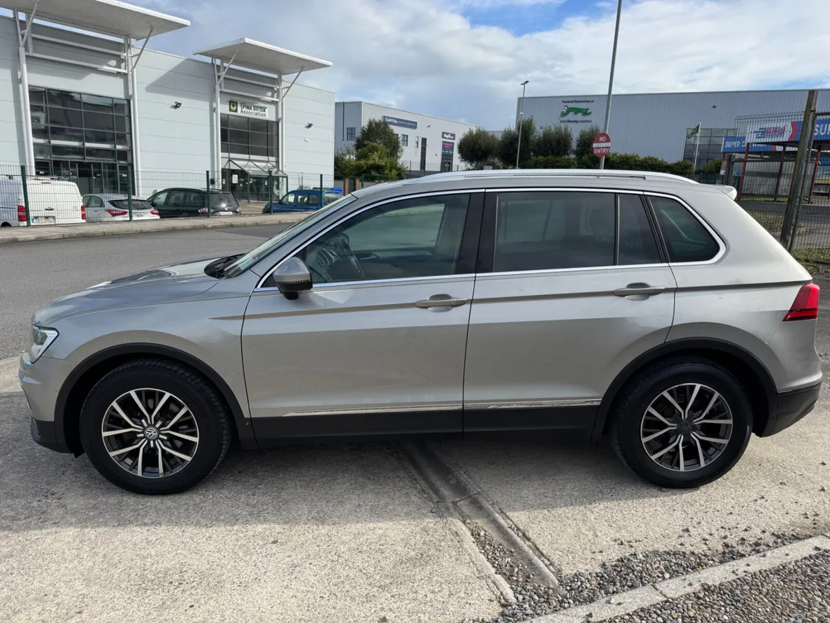 Volkswagen Tiguan 2017 2,0 comfort line - Image 4