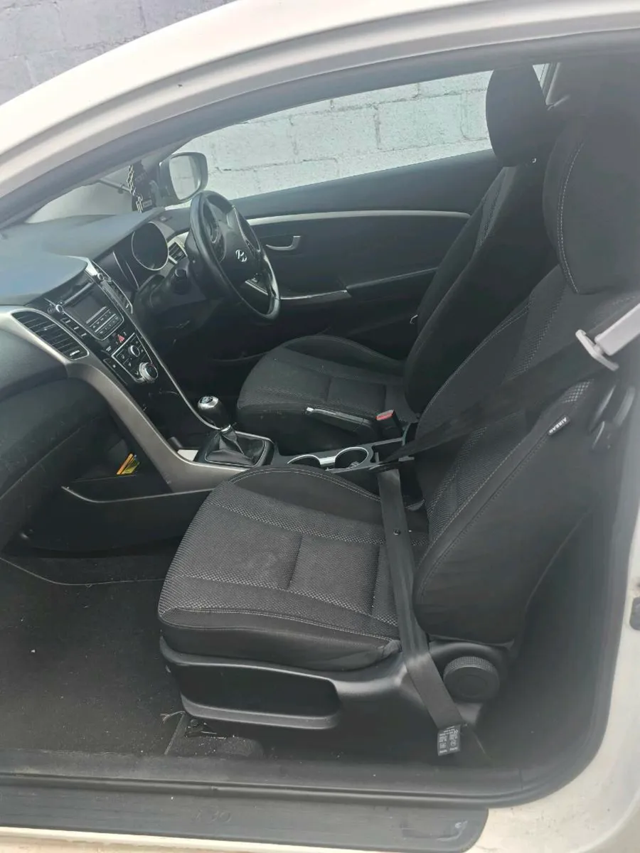 Hyundai i30 Van new doe taxed 141 - Image 4