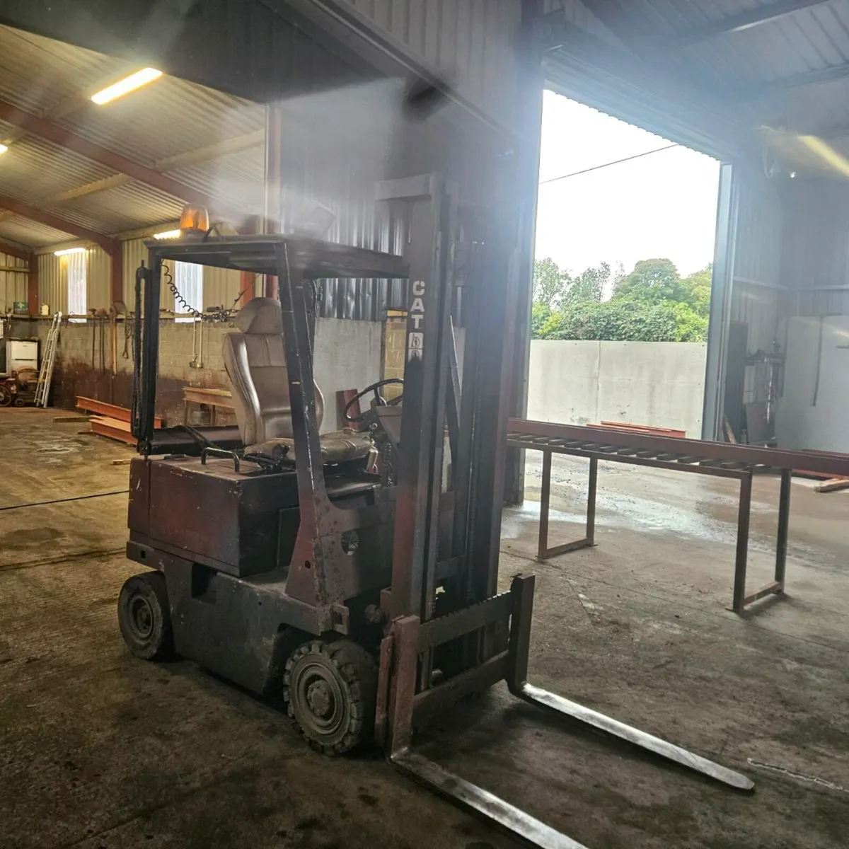 Forklift - Image 2