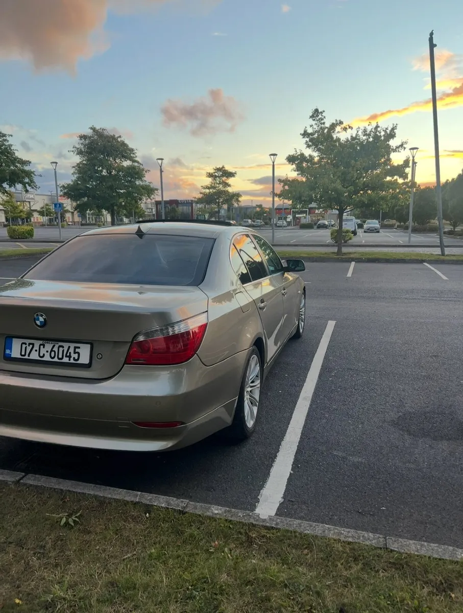 BMW 520d sunroof model - Image 4