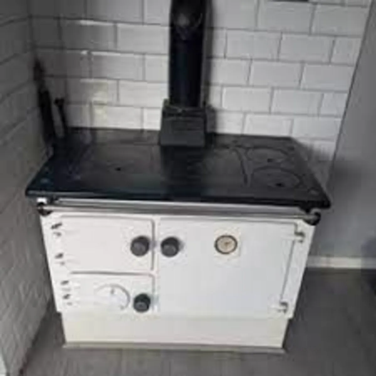 Stanley No.8  solid fuel range