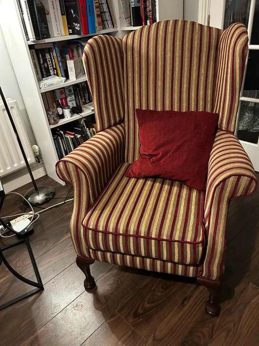 Queen Anne 3 Piece Suite and Footstool - Image 2