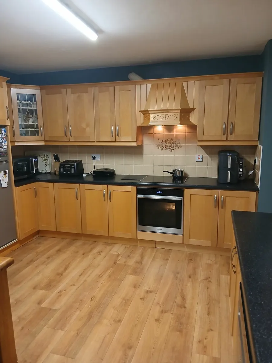 Kitchen Units - Image 3
