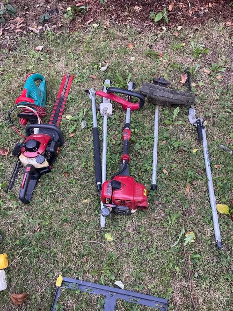 hedge trimmers - Image 1