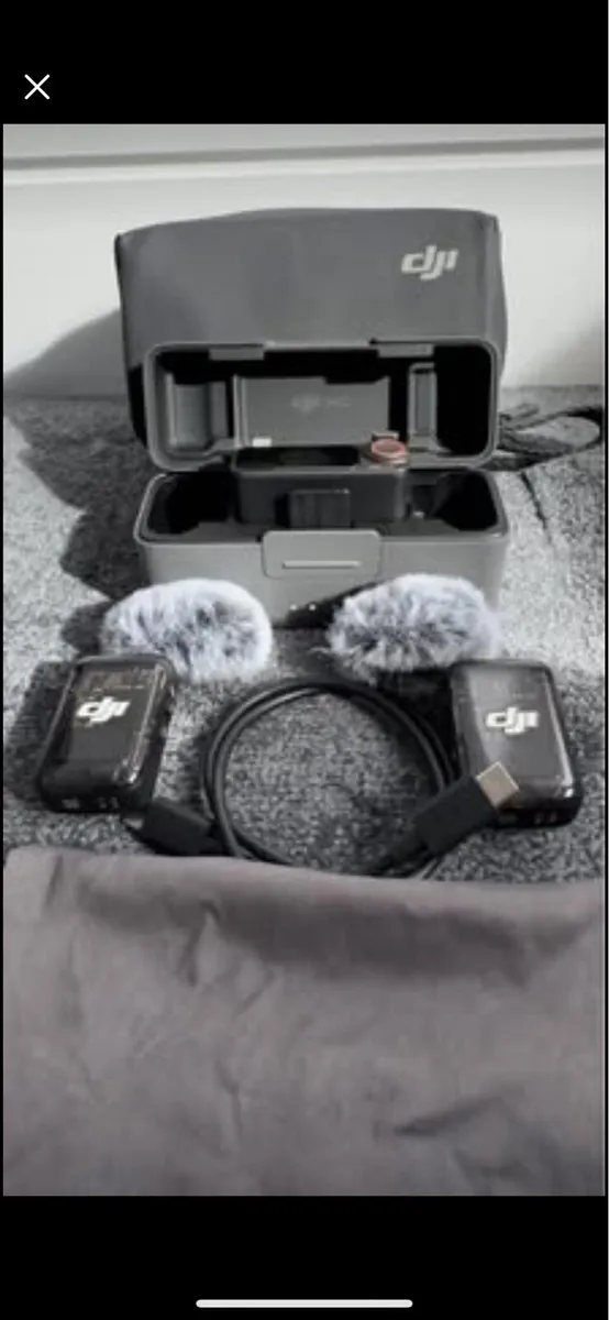 DJI Mic 2 (full set) 2 transmitters + 1 receiver)