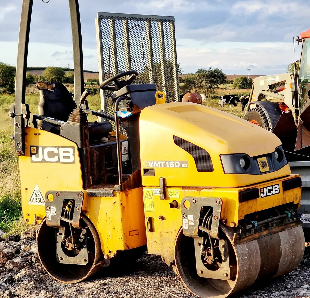 2017 JCB VMT 160-80 twin drum vibrating roller