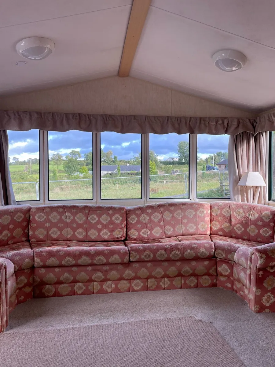 Mobile Home - Image 3