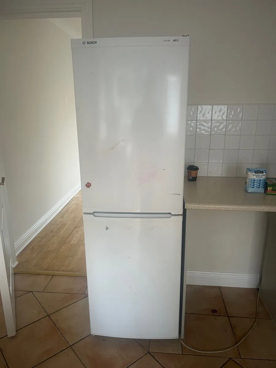 Fridge freezer - Image 2