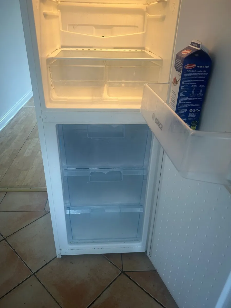 Fridge freezer - Image 3