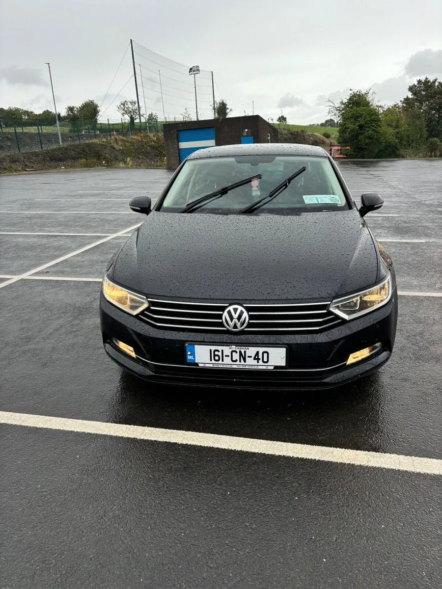 Volkswagen Passat - Image 3