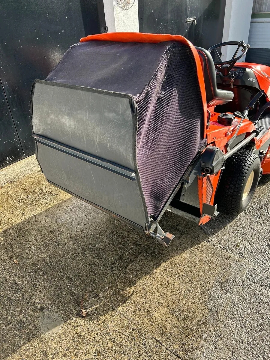 Kubota lawnmower - Image 4