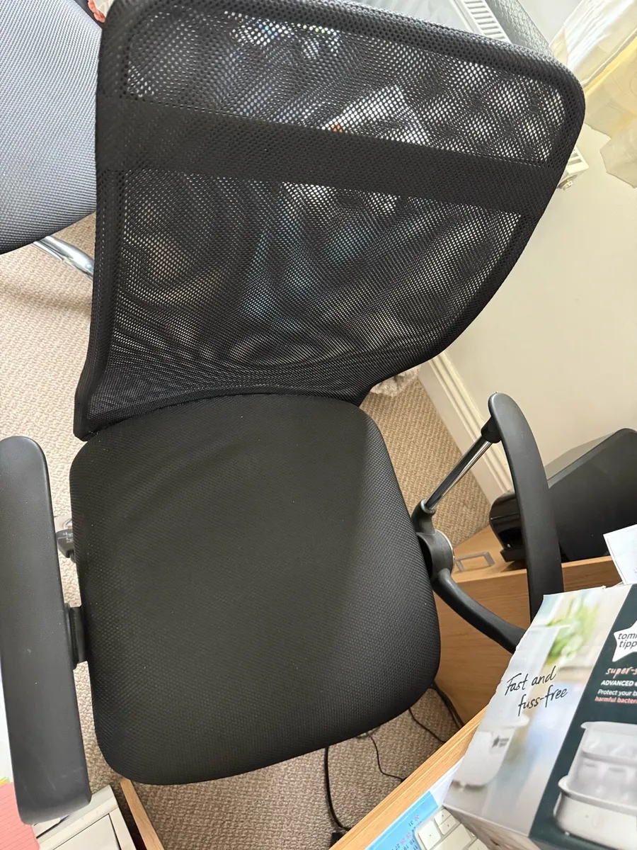 Desk chair - Image 2