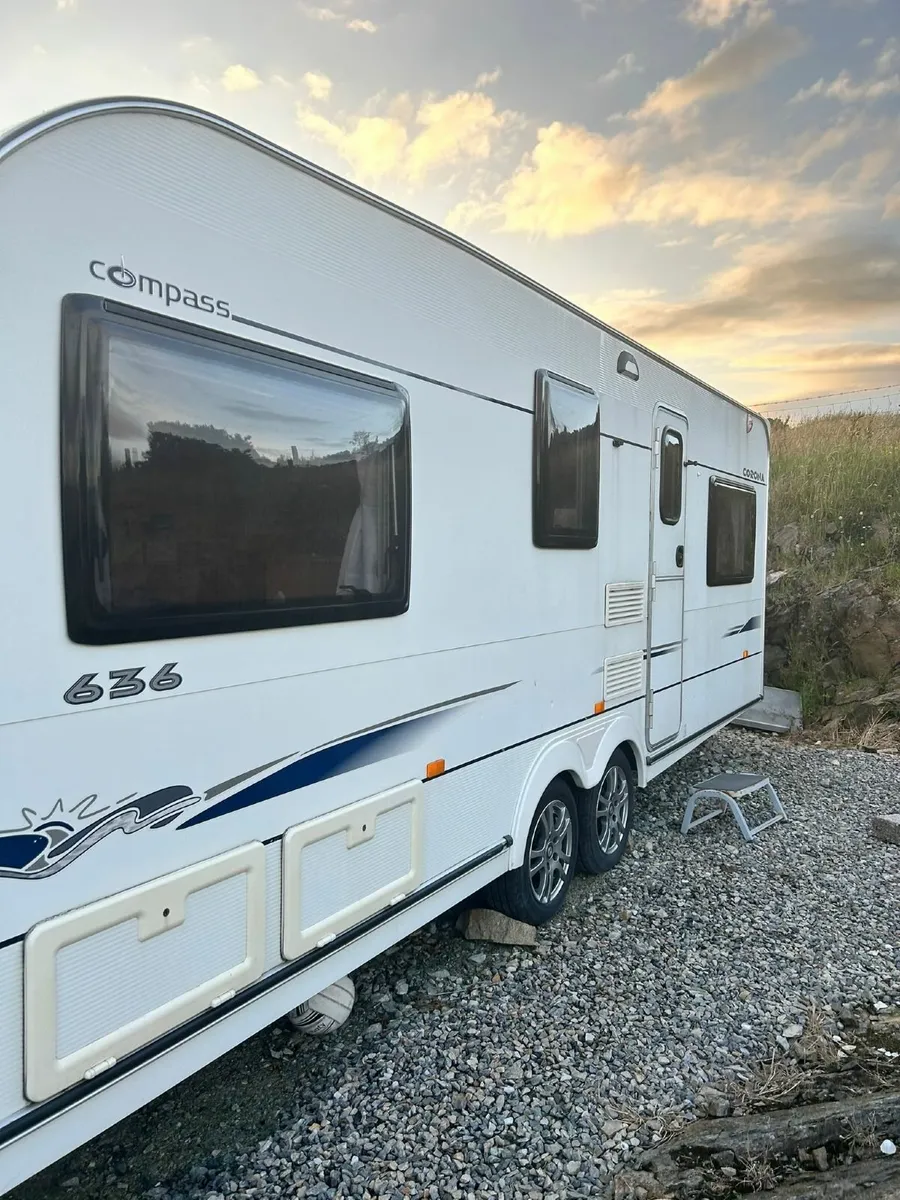 Caravan - Image 1
