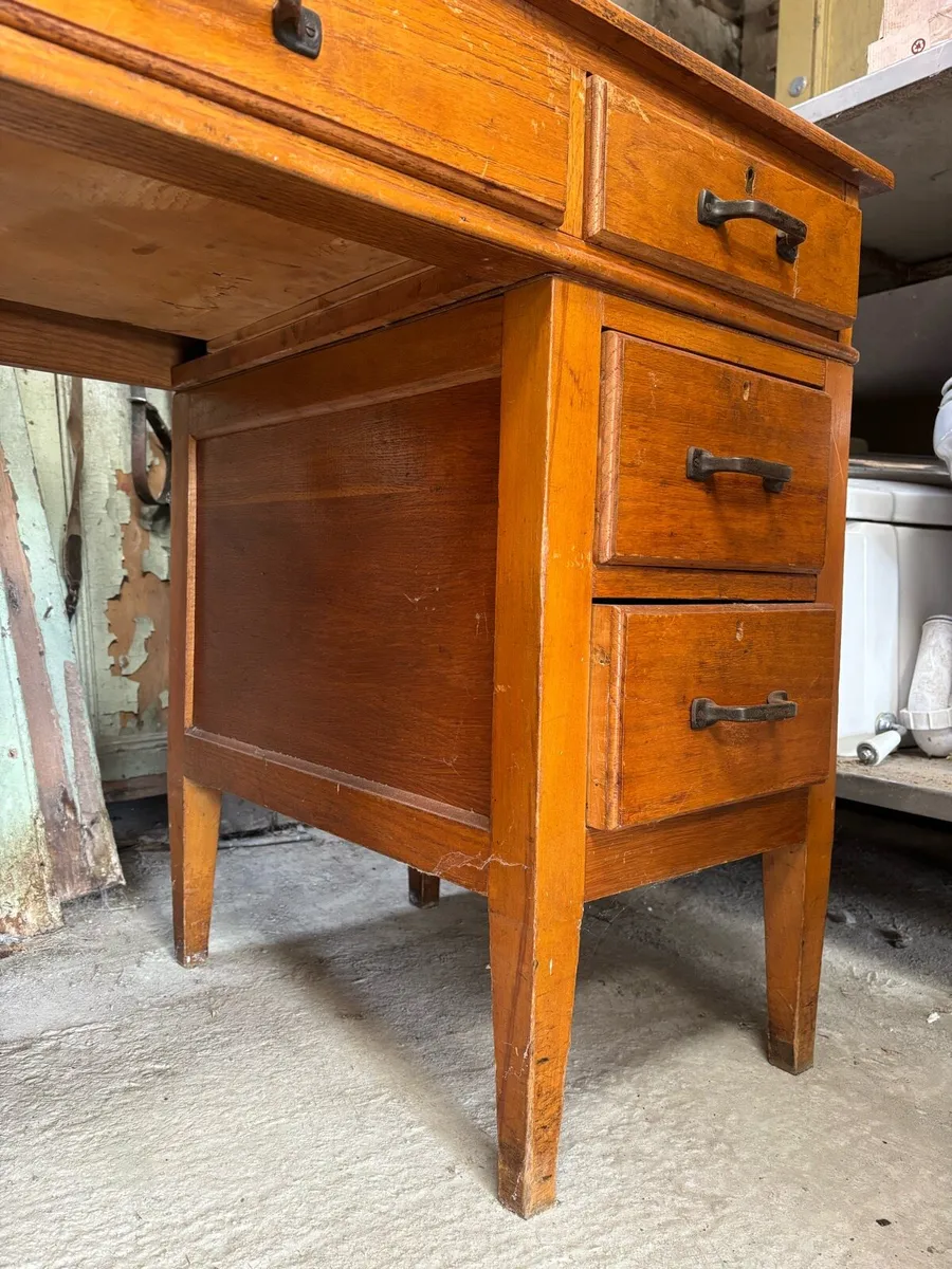 Oak writing desk - Image 3