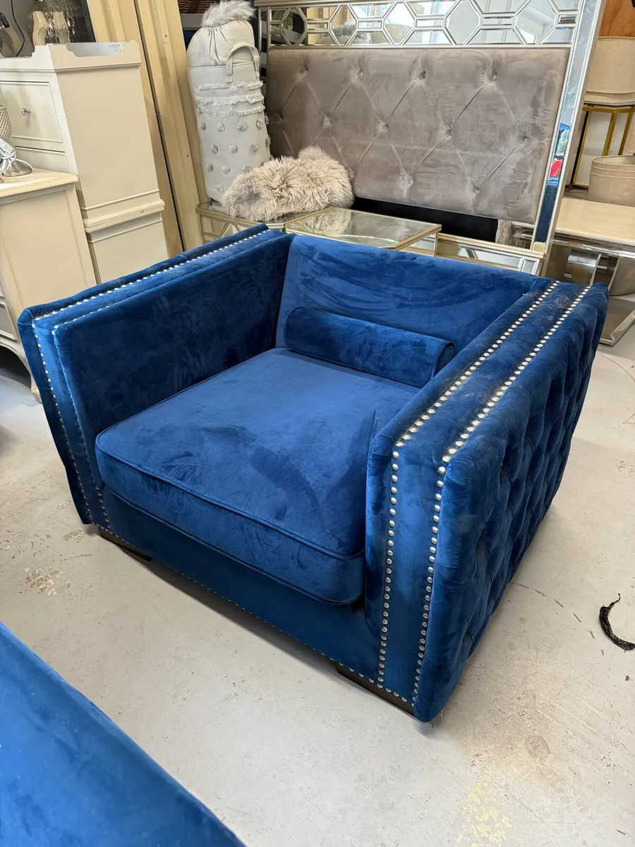 Sofas and armchair set - Image 3