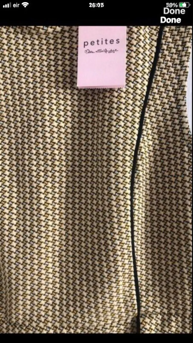 Ladies BNWT dress size 6 €25 - Image 3