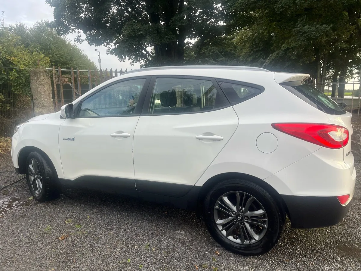 152 Hyundai ix35 1.7 diesel LOW MILAGE - Image 4