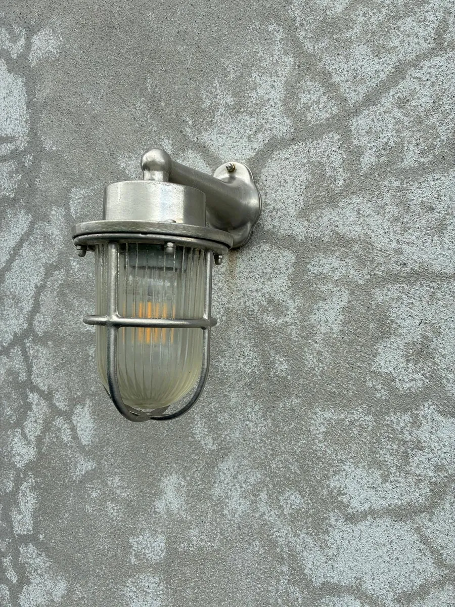 Outdoor porch lights - Image 2