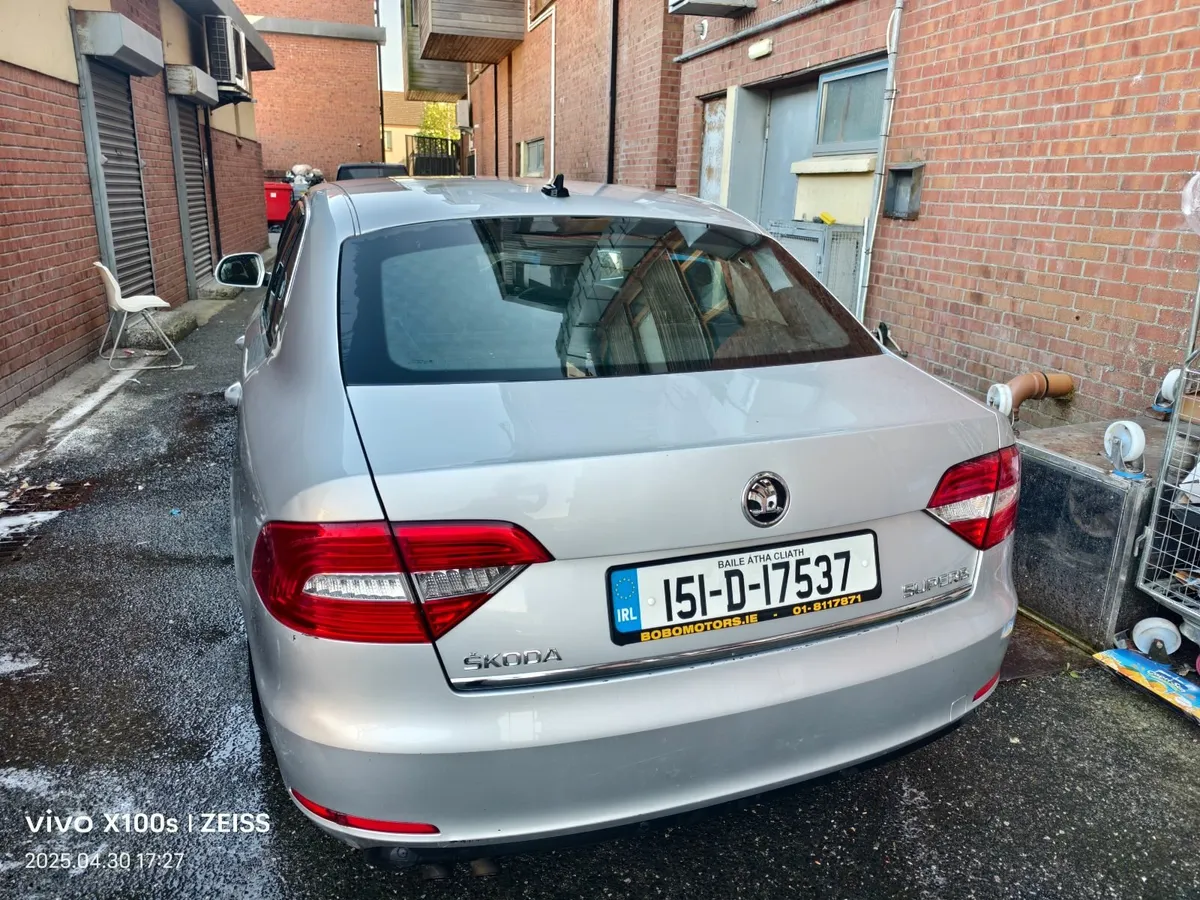 Skoda Superb 2015 - Image 4