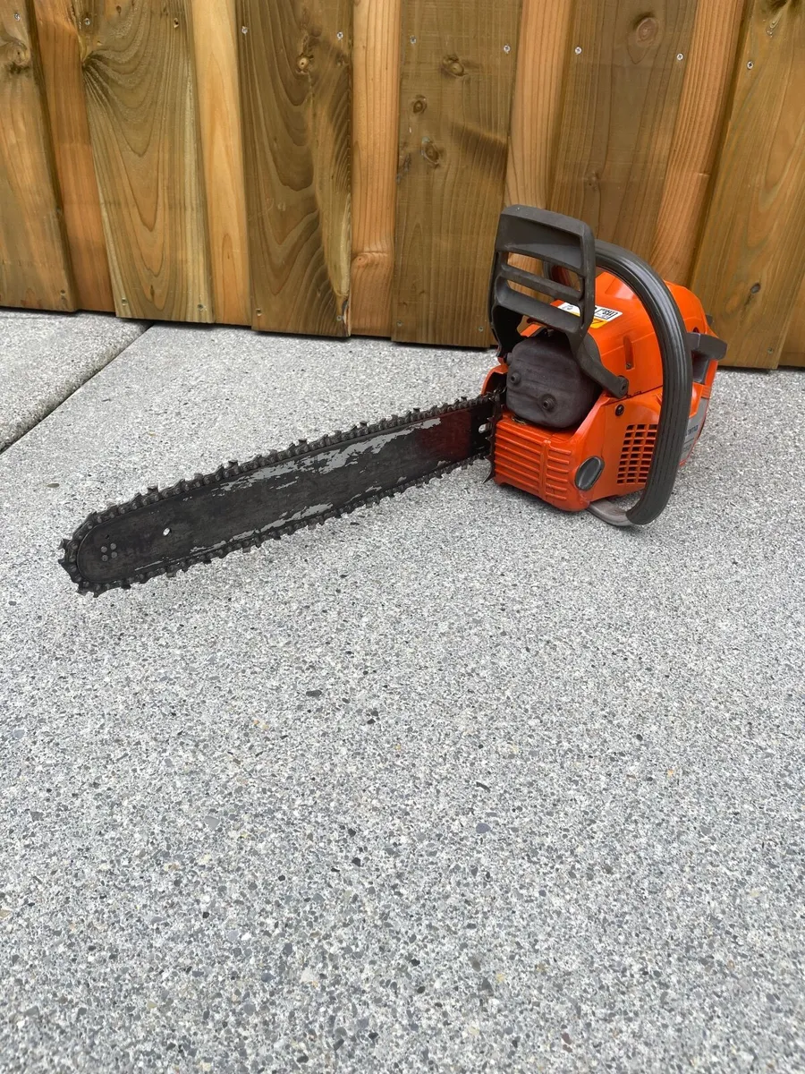 Husqvarna 350 Chainsaw - Image 3