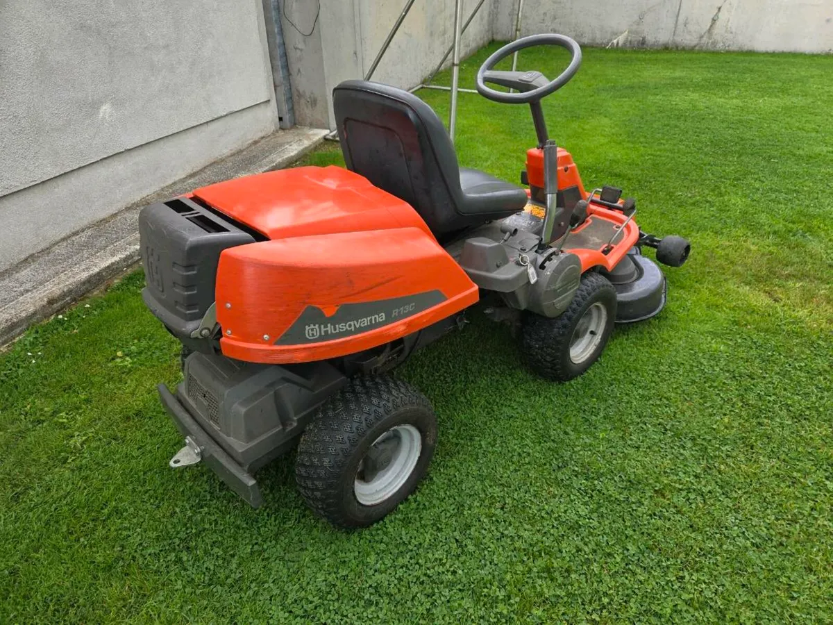 Husquvana front deck lawnmower for sale - Image 3