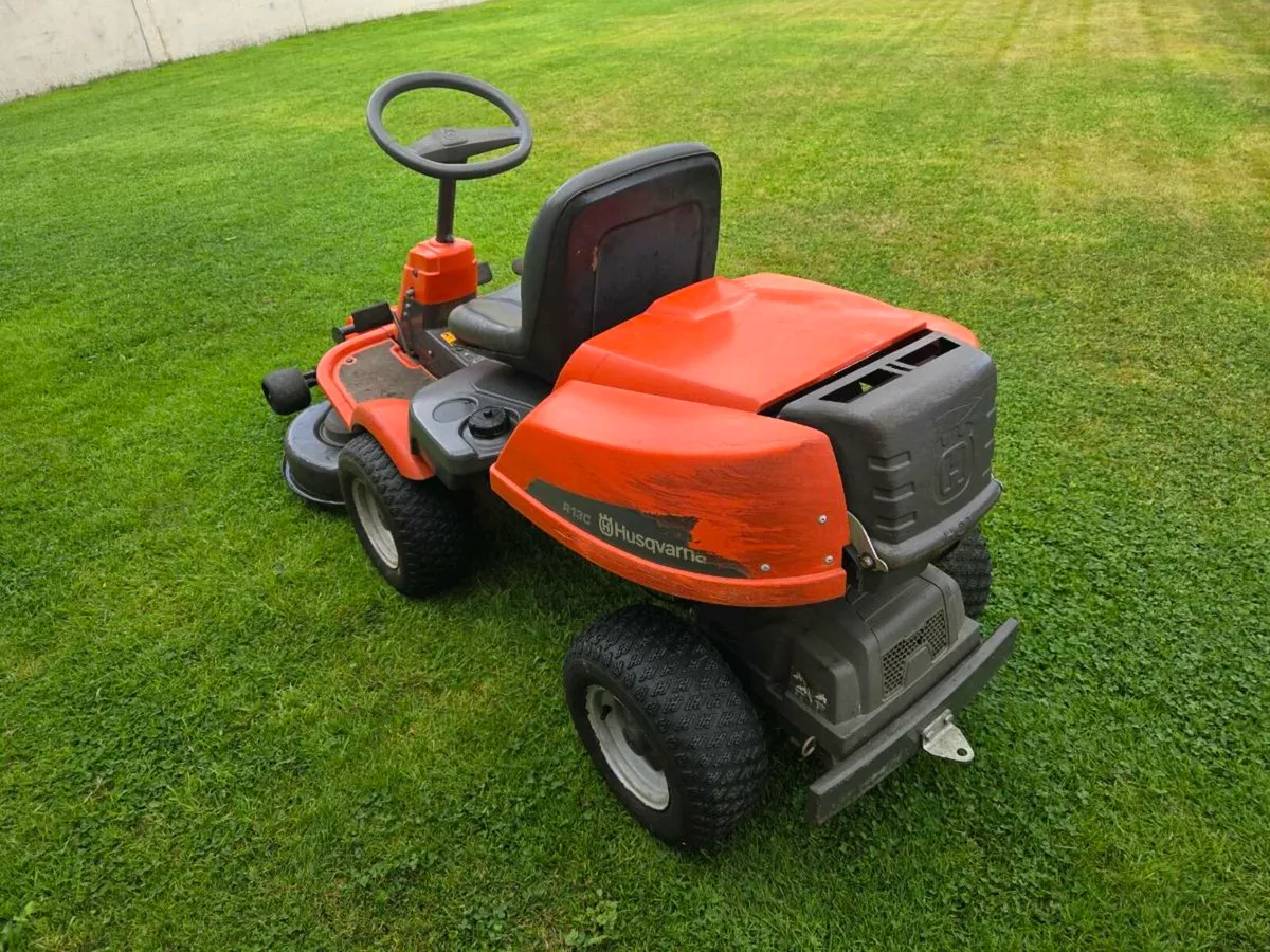Husquvana front deck lawnmower for sale - Image 4