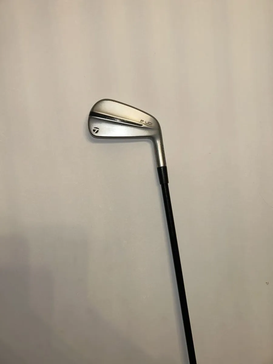 Taylormade 2 iron - Image 1