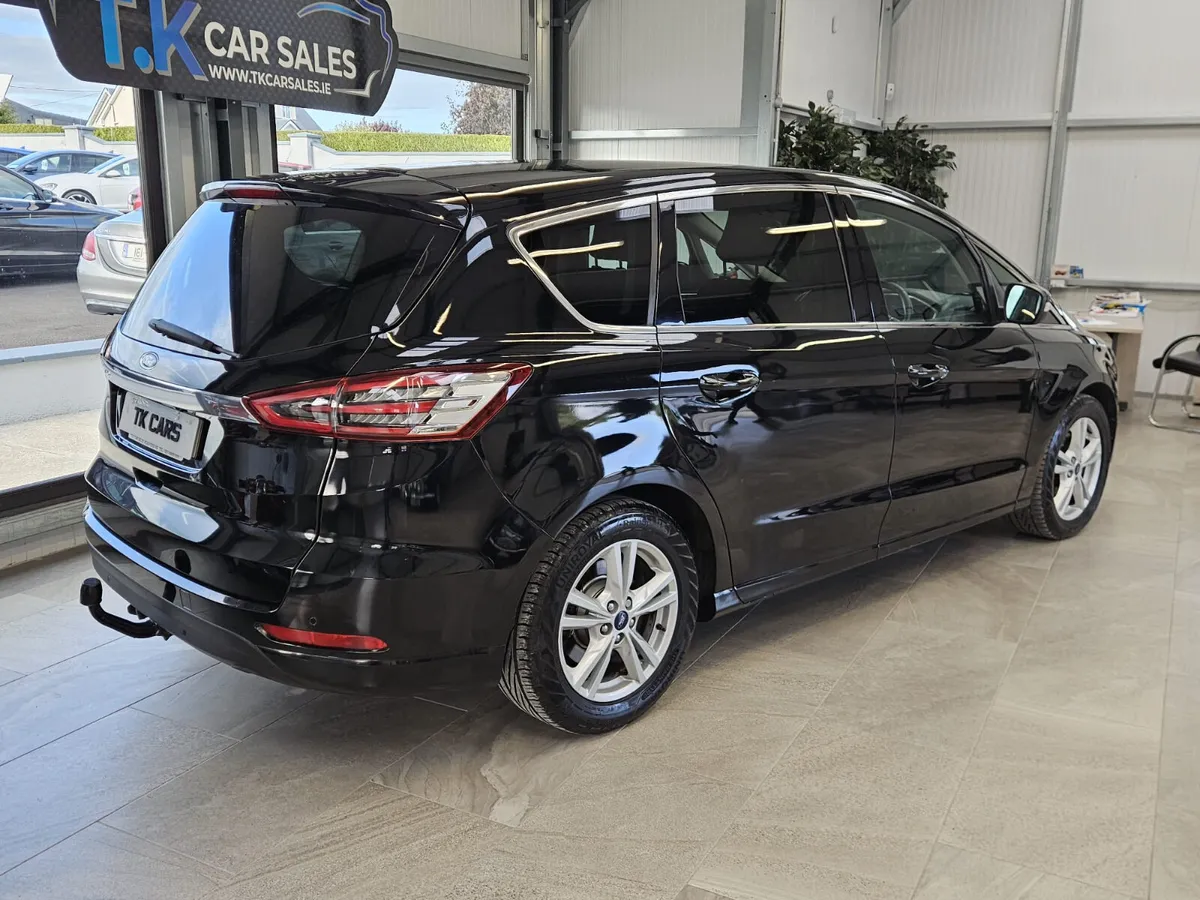 16 FORD S-MAX TITANIUM - Image 4