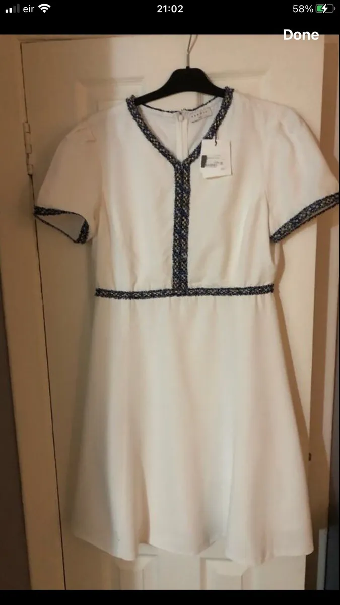 Ladies designer dress size 42 €30 - Image 1
