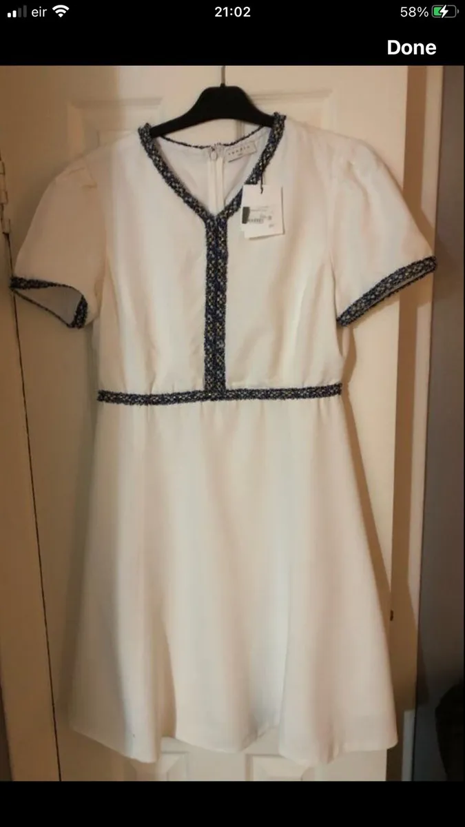 Ladies designer dress size 42 €30 - Image 2