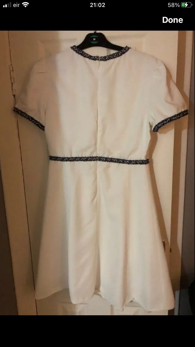 Ladies designer dress size 42 €30 - Image 4