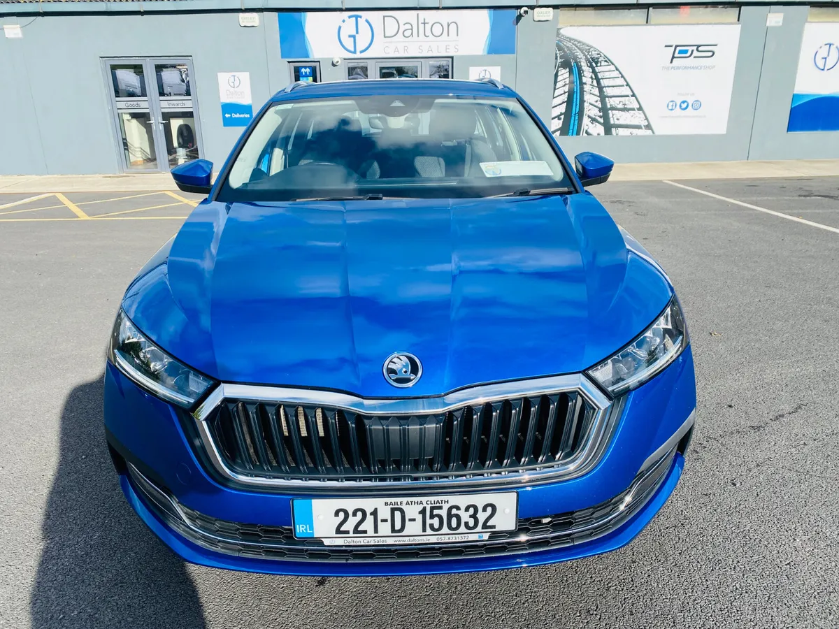 SKODA OCTAVIA ESTATE STYLE 2.0 TDI 2022 (221) - Image 2