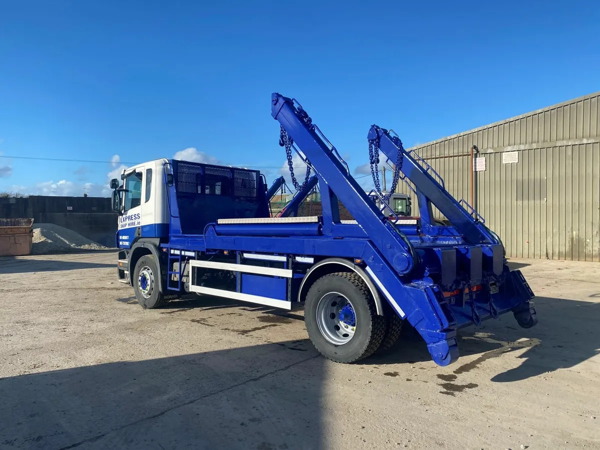 Skip Truck Driver Wanted 17 - 18 EUR per Hour - Image 3