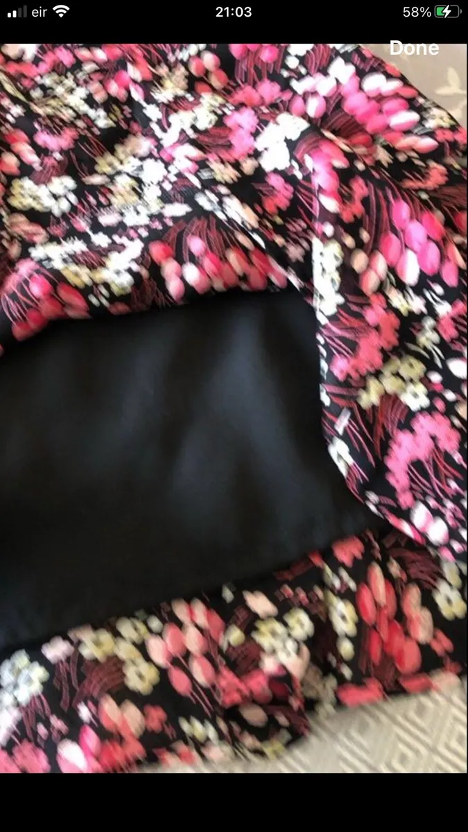 Ladies stunning skirt size 10 €10 - Image 3