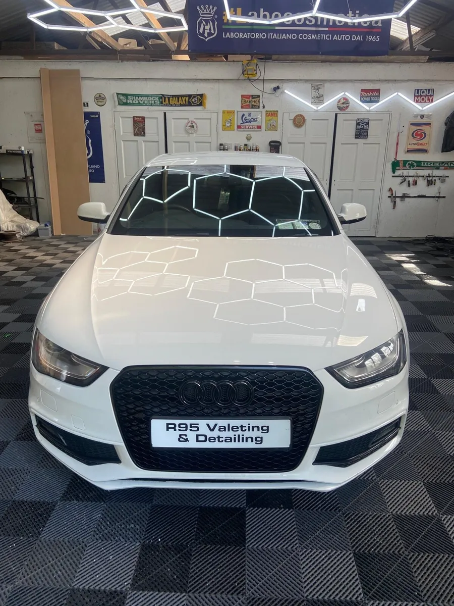Audi A4 2.0 TDI S-line Black Edition NCT Oct 2026! - Image 3