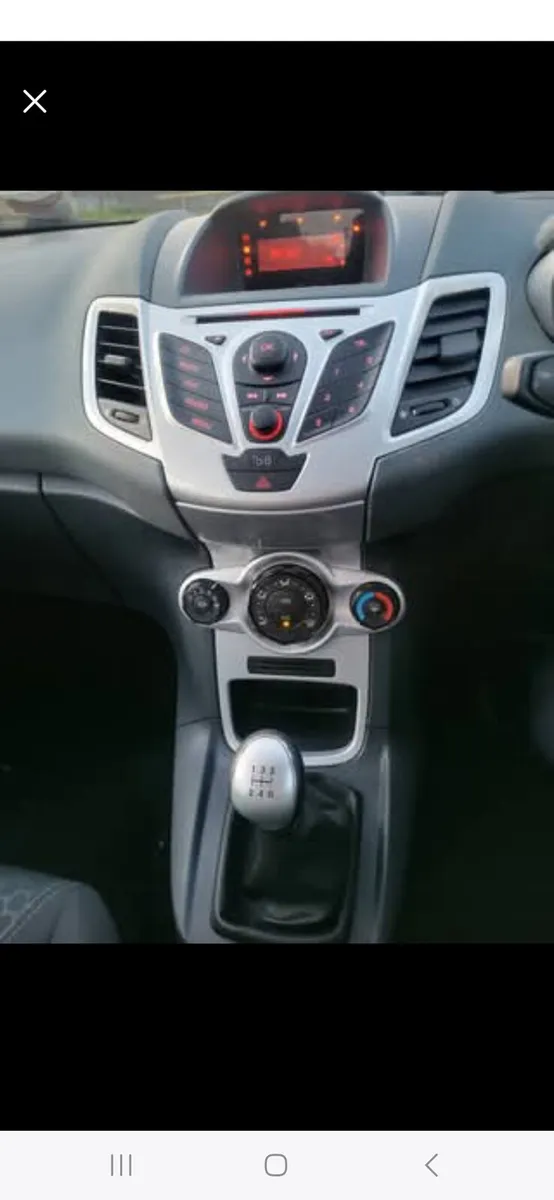 2009 Ford fiesta - Image 2