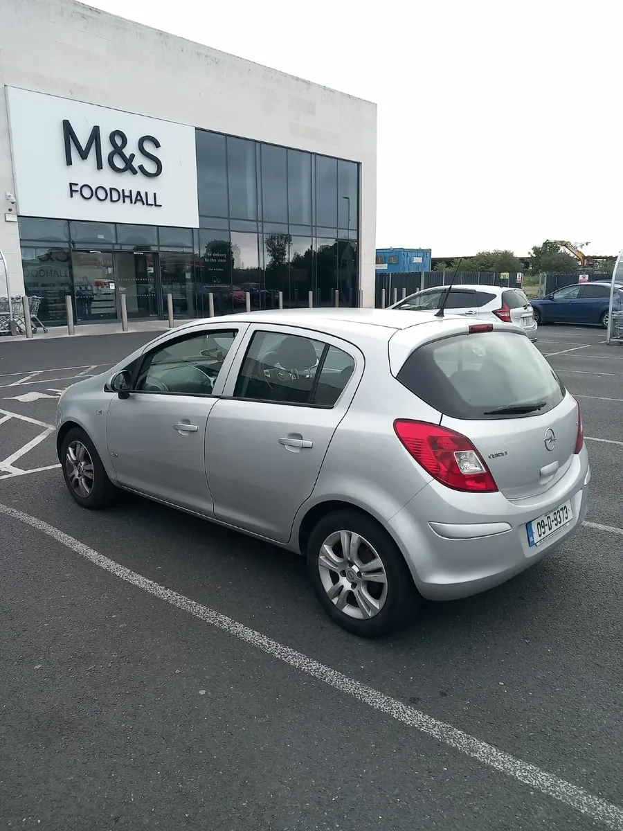 Opel Corsa 2009 - Image 2