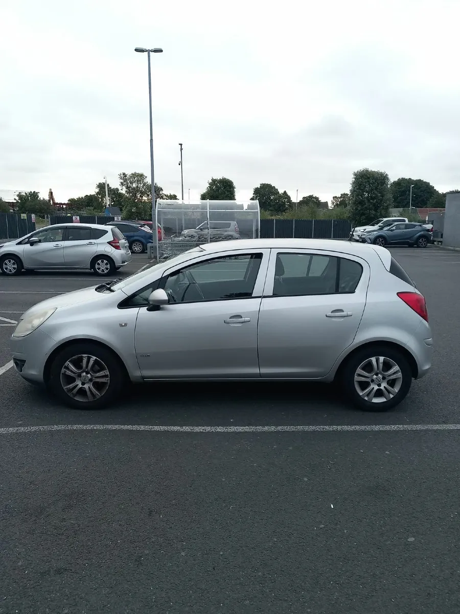 Opel Corsa 2009 - Image 4