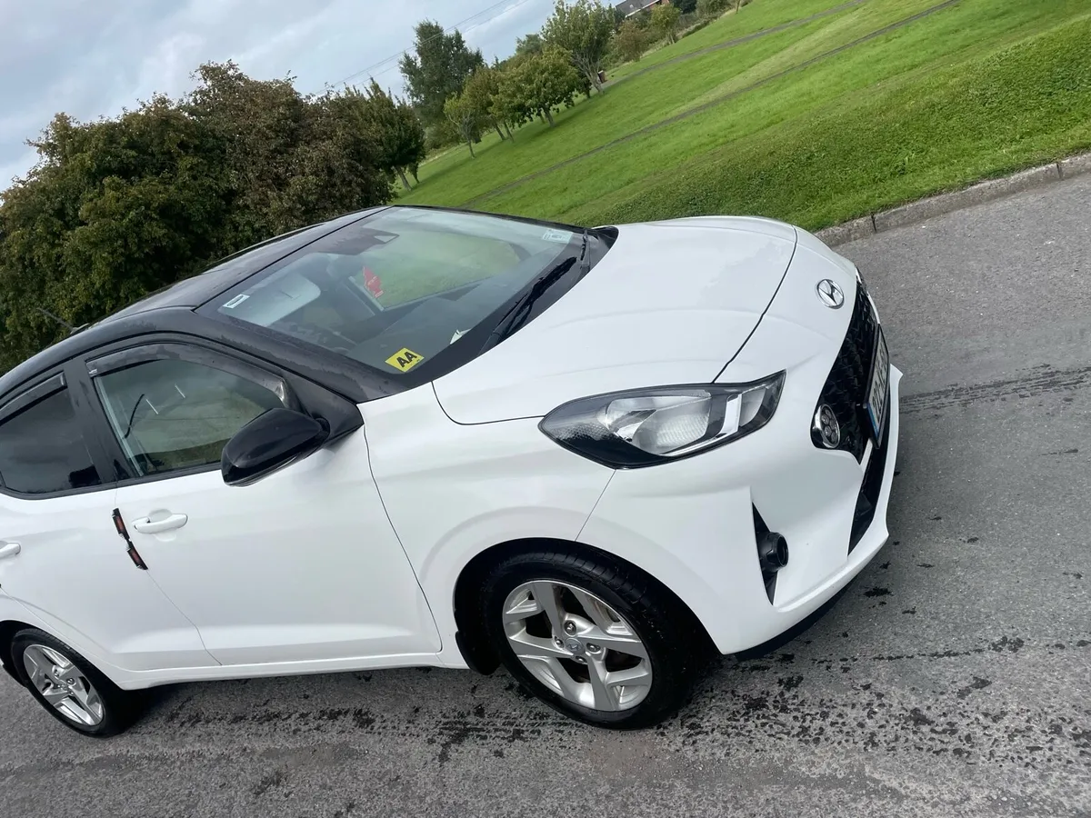Hyundai i10 - Image 2