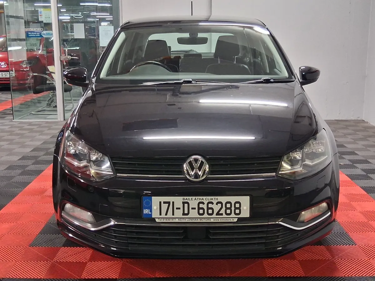 2017 Volkswagen Polo **AUTO  - HIGH SPEC** - Image 4