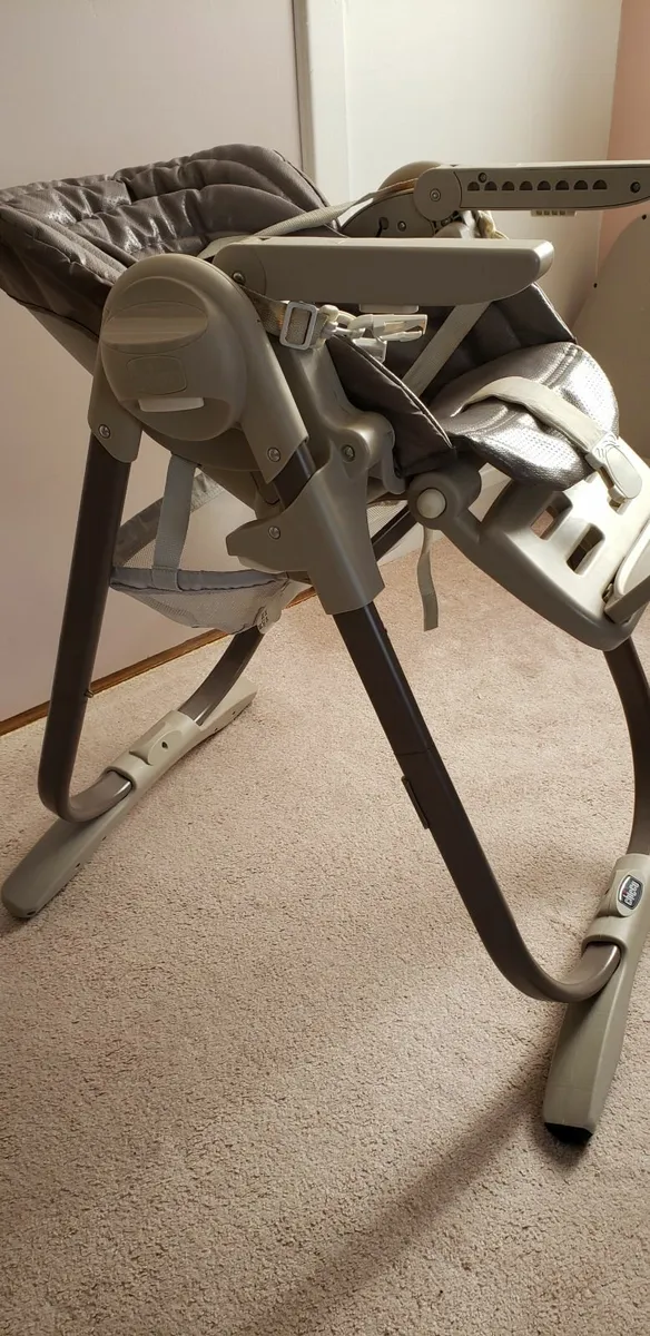 Chicco high chair - real leather - Image 1