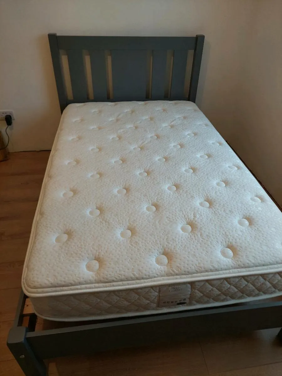 Bed (small double) - Image 2