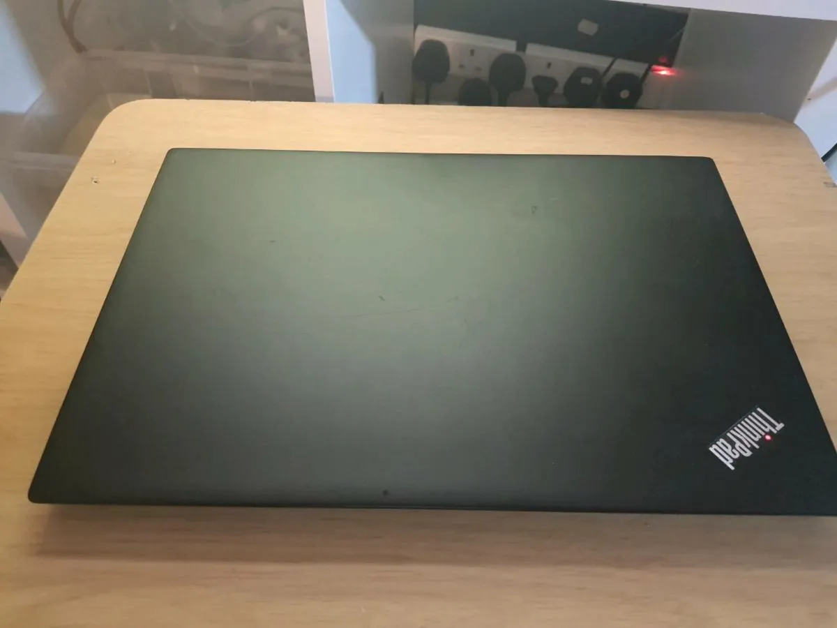 Lenovo T480s i7 8th gen 16/256gb ssd - Image 4